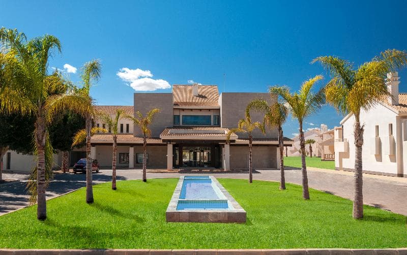 Hacienda Del Alamo Golf & Spa Resort main