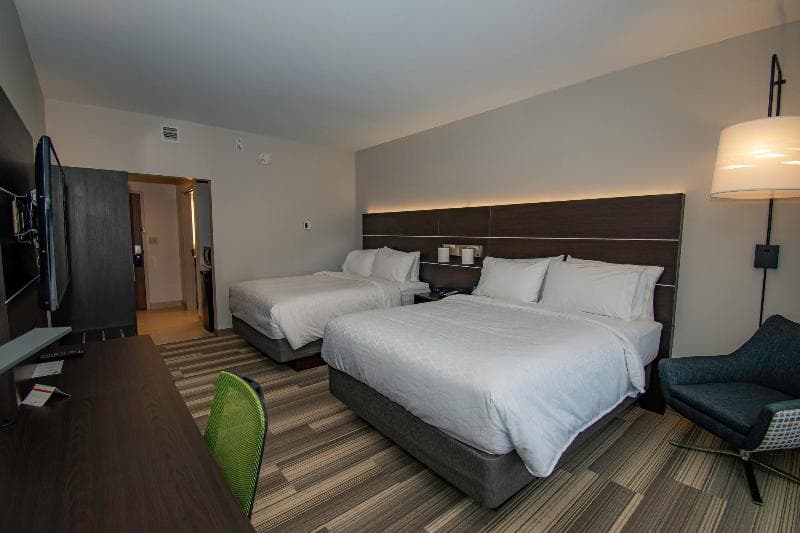 Holiday Inn Express & Suites Tonawanda - Buffalo Area 5
