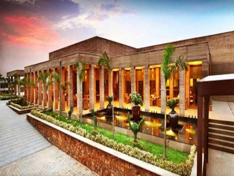 The Lalit Mangar 4