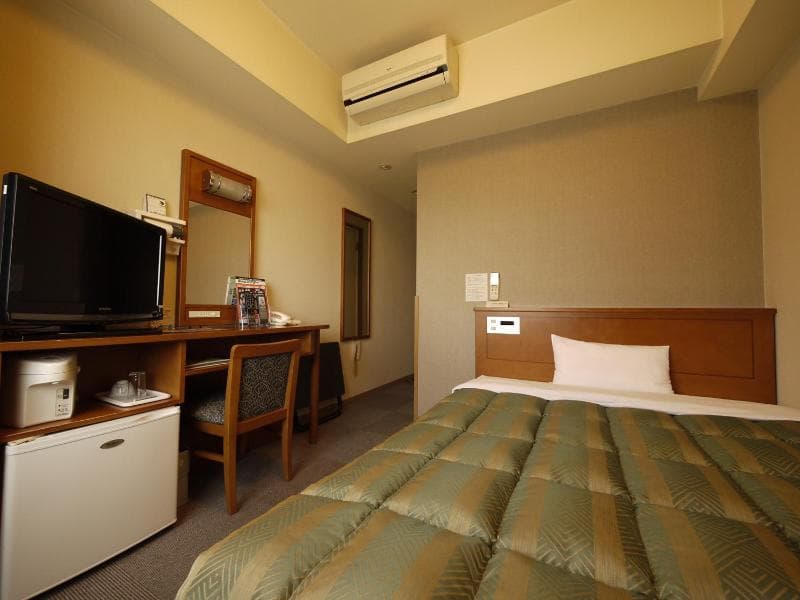 Hotel Route-Inn Honjo Ekiminami 4