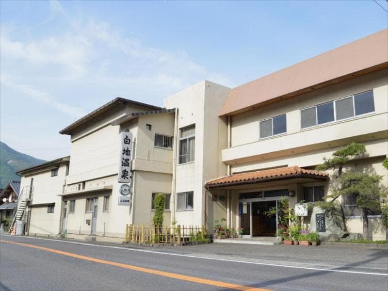 Hakuchi Onsen Konishi Ryokan main