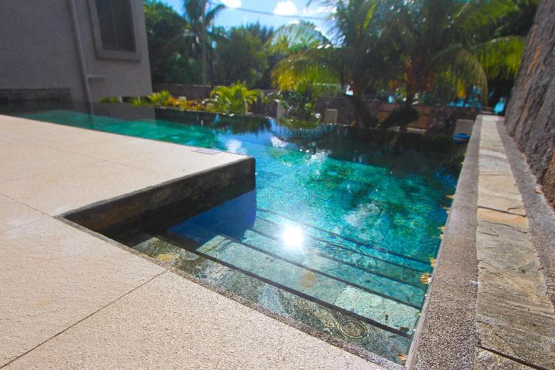 Nitzana Mauritius main
