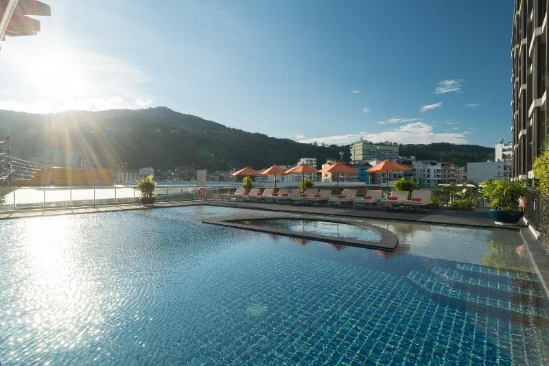 New Square Patong Hotel 2