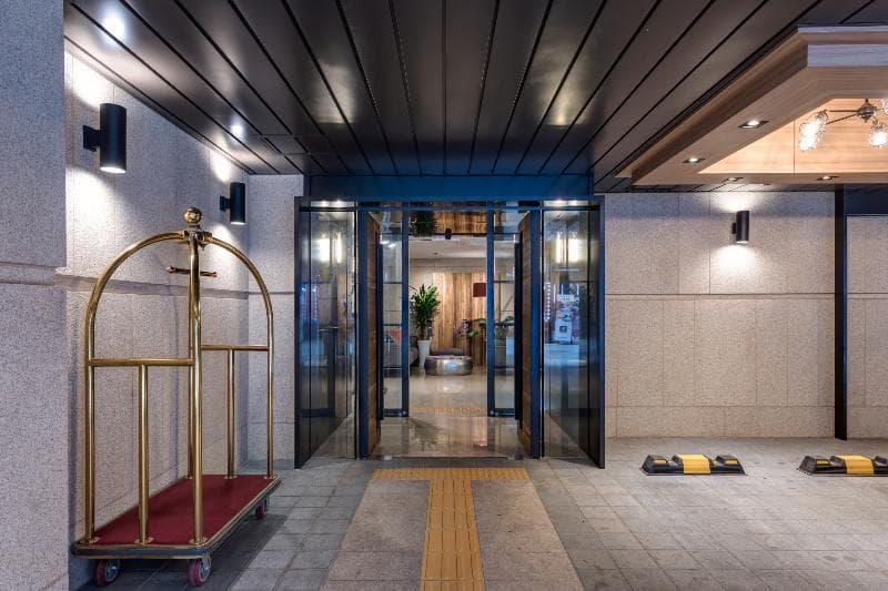 Hotel Delight 4