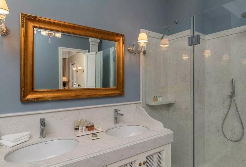 Noble Suites 5