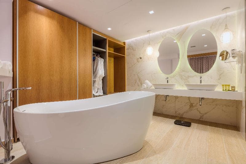 Blue Lagoon City Hotel photo 1