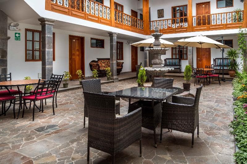 Illa Hotel 5