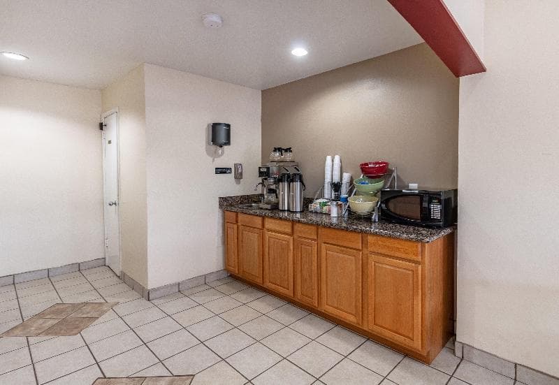 Red Roof Inn Buffalo, Tx photo 1