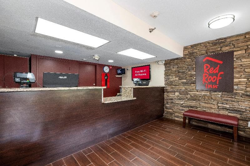 Red Roof Inn And Suites Spartanburg - I-85 3