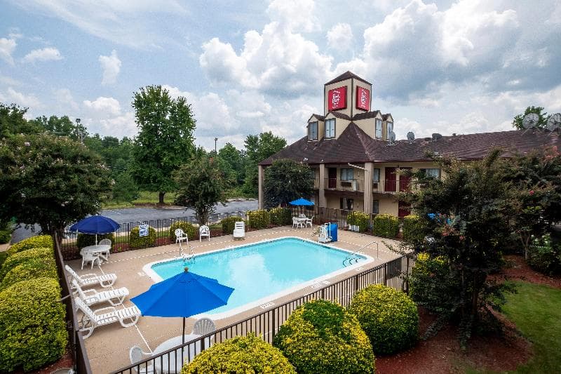 Red Roof Inn And Suites Spartanburg - I-85 4