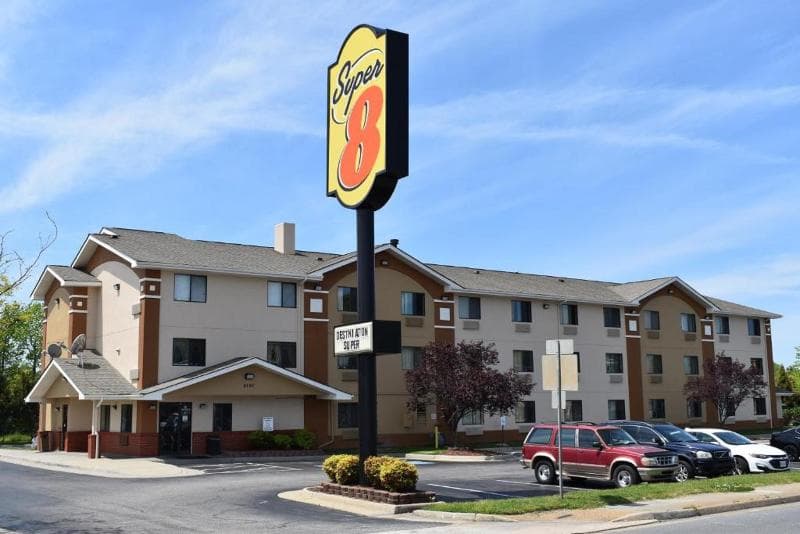 Super 8 By Wyndham Newport News 4