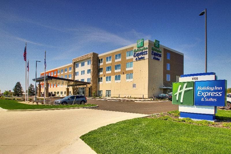 Holiday Inn Express & Suites Findlay North 3