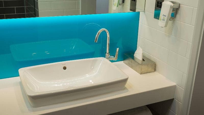 Holiday Inn Express Manchester - Trafford City 5