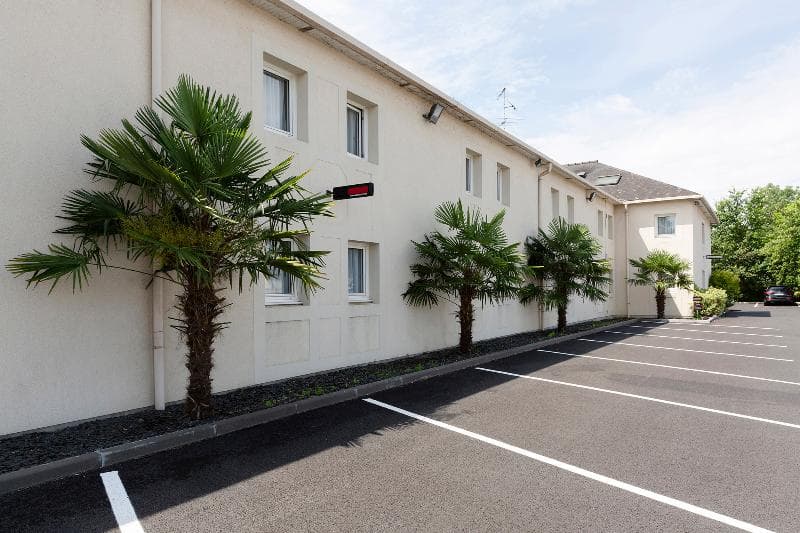 Hotel The Originals Angers Sud Bagatelle main