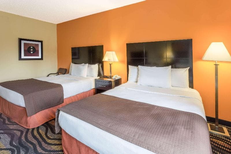 AmericInn by Wyndham Streator 4