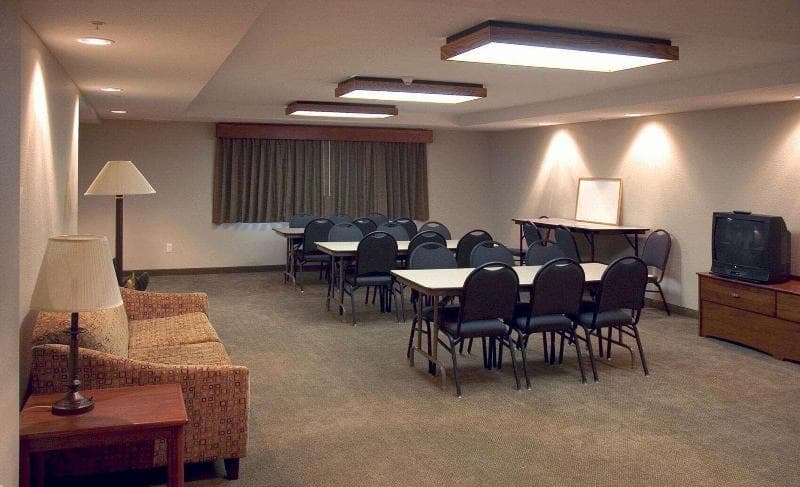 Americinn By Wyndham Charlevoix photo 1