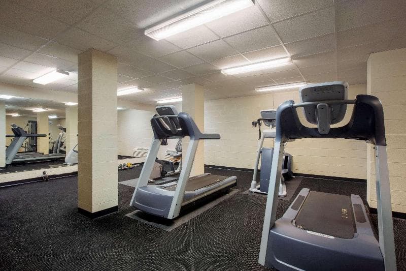 Travelodge By Wyndham Livonia 2