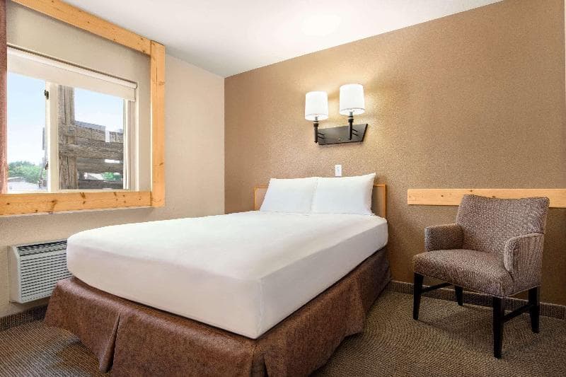 Travelodge By Wyndham Guernsey 4