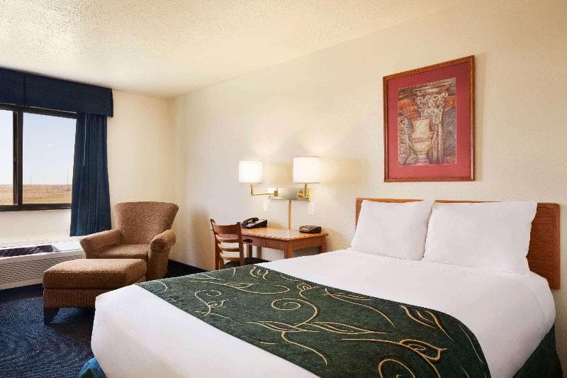 Travelodge By Wyndham Vaughn 2