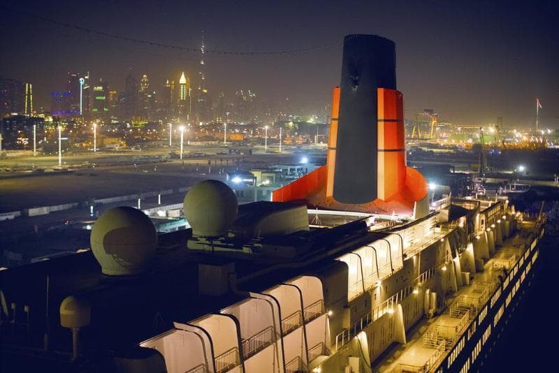 Queen Elizabeth 2 4