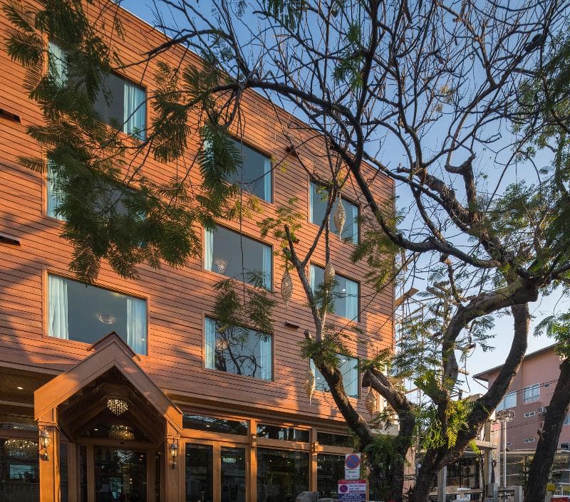 Peak Nimman Prestige Hotel 5