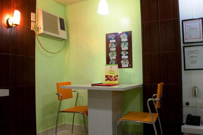 Mahal Kita Drive Inn 5