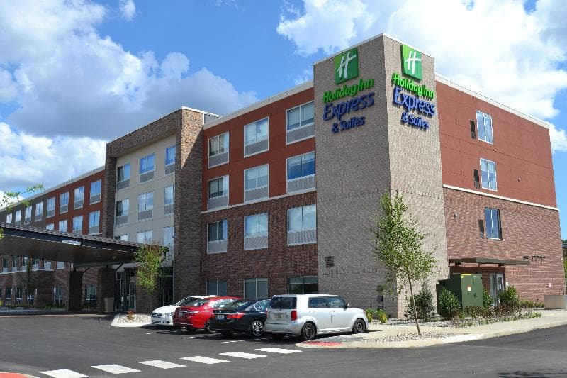 Holiday Inn Express & Suites Goodlettsville N Nashville photo 1
