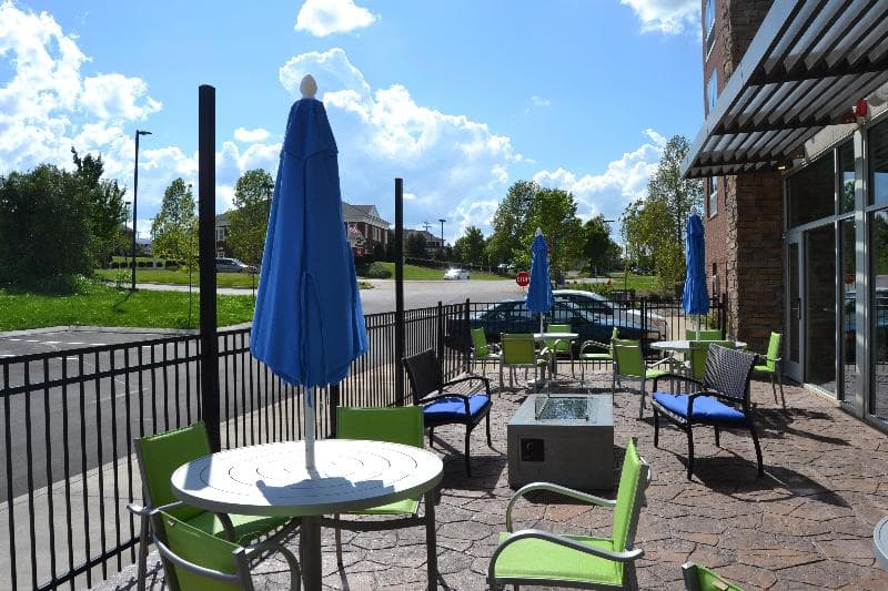Holiday Inn Express & Suites Goodlettsville N Nashville 4
