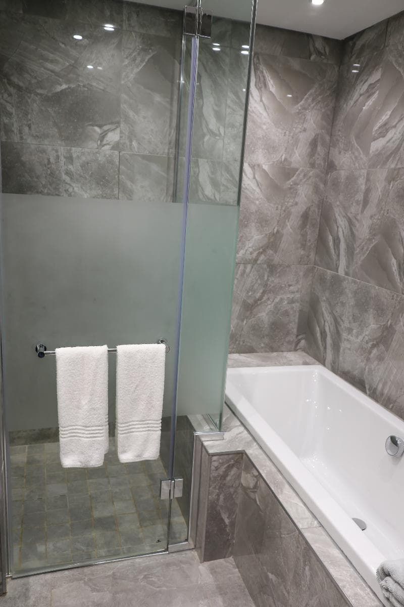 Mayfair Hotel 3