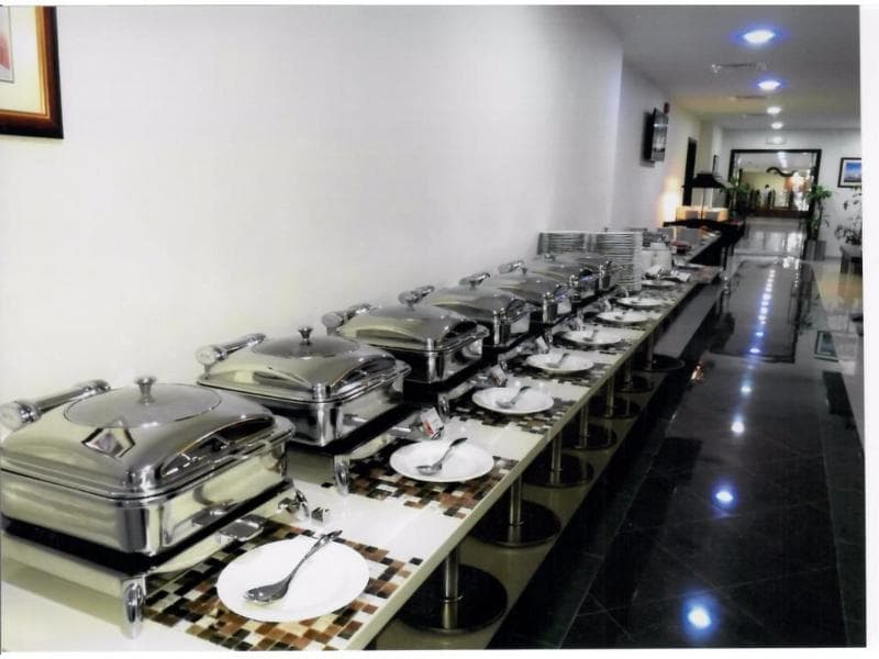 Golden Tulip Headington Ruwi 2