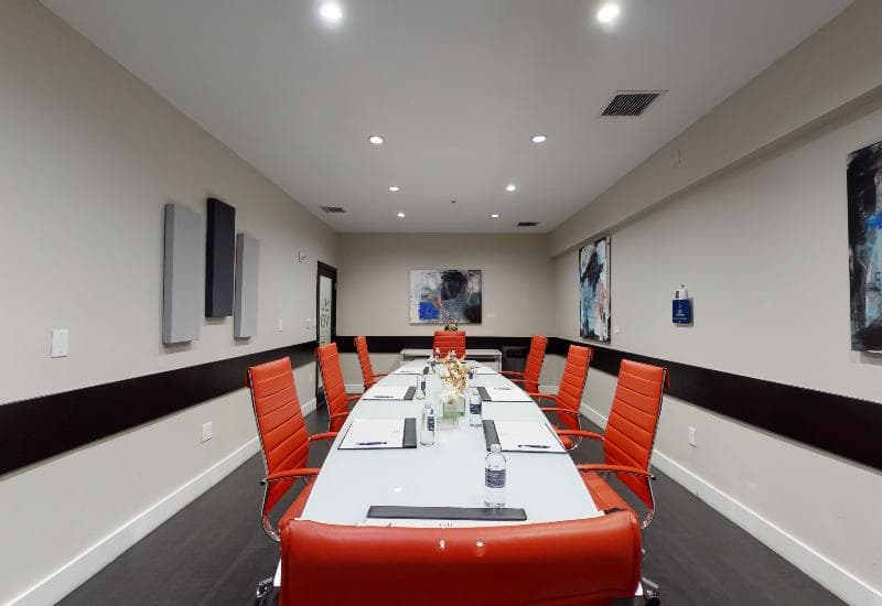 Nuvo Suites Hotel 3