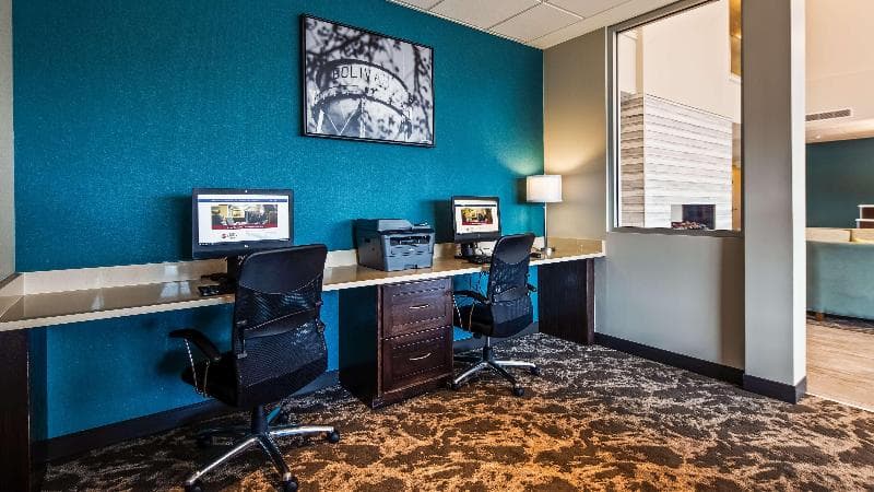 Best Western Plus Bolivar Hotel & Suites photo 1