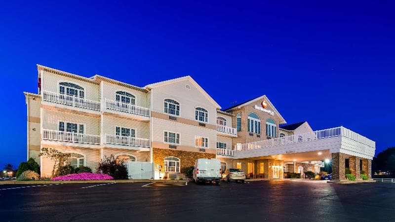 Best Western Plus Dutch Haus Inn & Suites 2