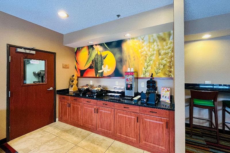 Comfort Inn & Suites Olathe - Kansas City 3