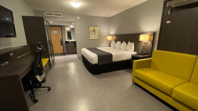 Hôtel & Suites Le Dauphin Drummondville 4