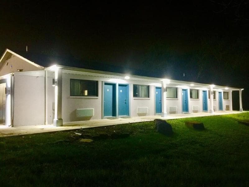 Hillside Motel 3