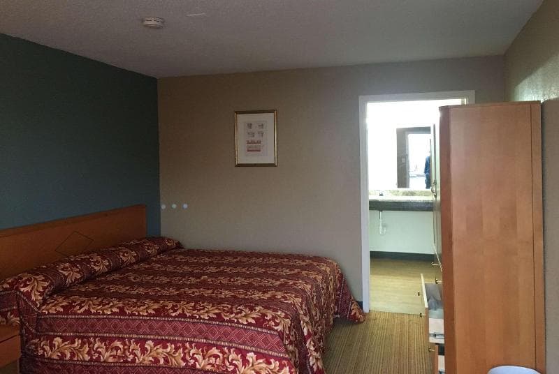 Knights Inn Merrillville 2