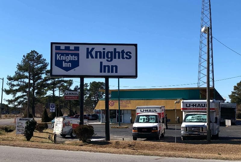 Knights Inn Selma 5