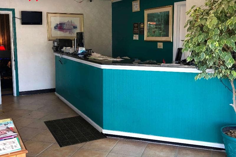 Knights Inn Selma 2