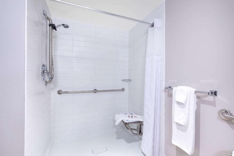 Microtel Inn & Suites By Wyndham Fort Mcmurray 5