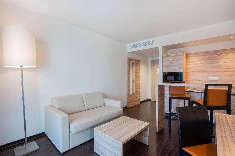 Staycity Aparthotels Heidelberg 5