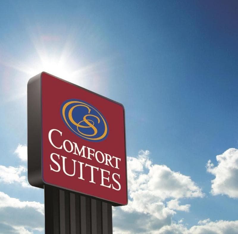 Comfort Suites Denver International Airport 5