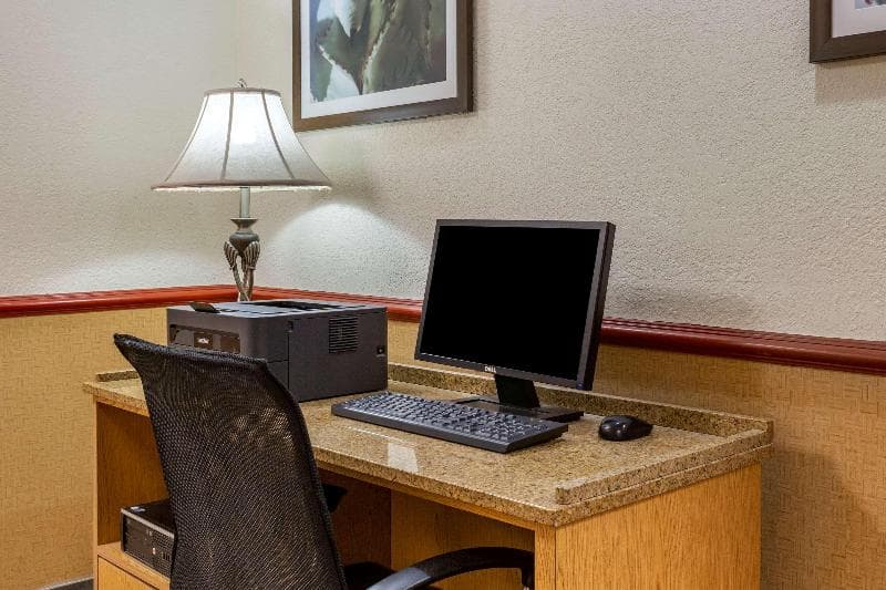 Quality Inn & Suites Raleigh Durham Airport main