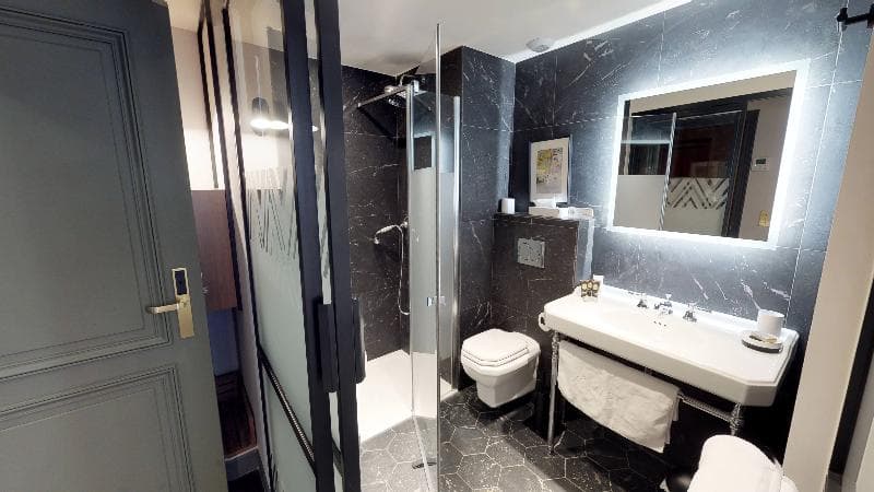 Momart Hotel And Spa 4