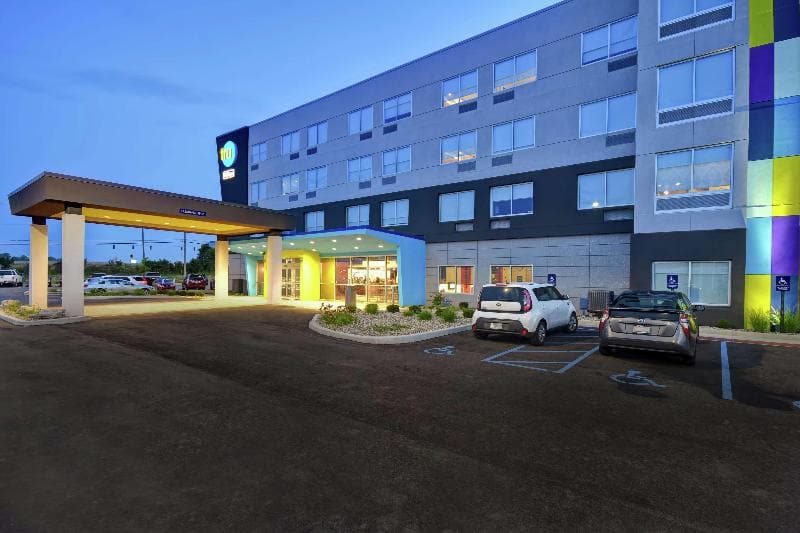 Tru by Hilton Fort Wayne 4