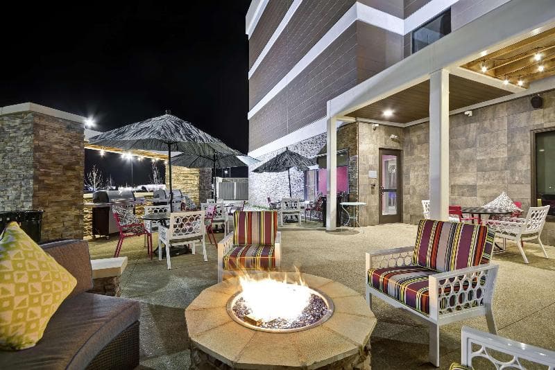 Home2 Suites by Hilton KCI Airport 2