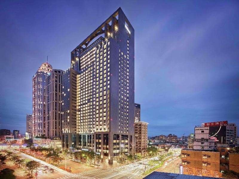 Hilton Taipei Sinban photo 1