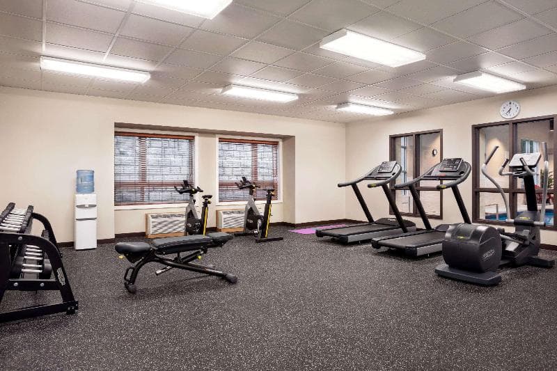 Microtel Inn & Suites By Wyndham Val-D'or photo 1