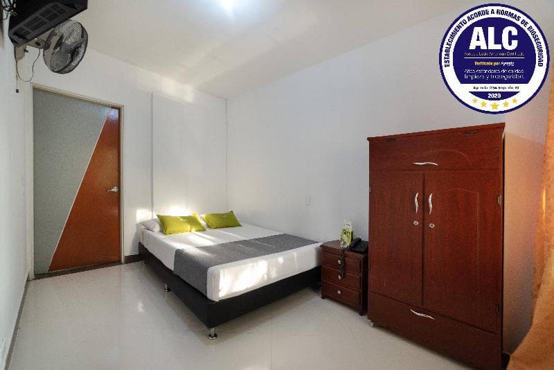 Ayenda 1234 Imperio 70 4