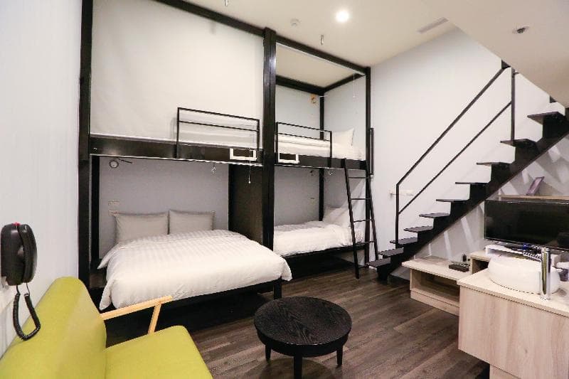 Place X Hotel 5